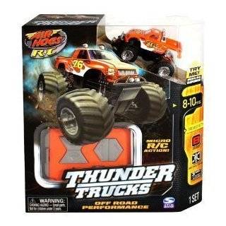  Air Hogs XS Motors   Thunder Trucks (White): Toys & Games