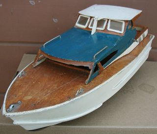 Vtg 1960s Radio Control RC Wooden Boat Model 17 1 2in Crisscraft Needs Work