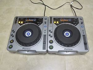 Pair Of Pioneer Cdj 800 Mk1 Cd Dj Turntables